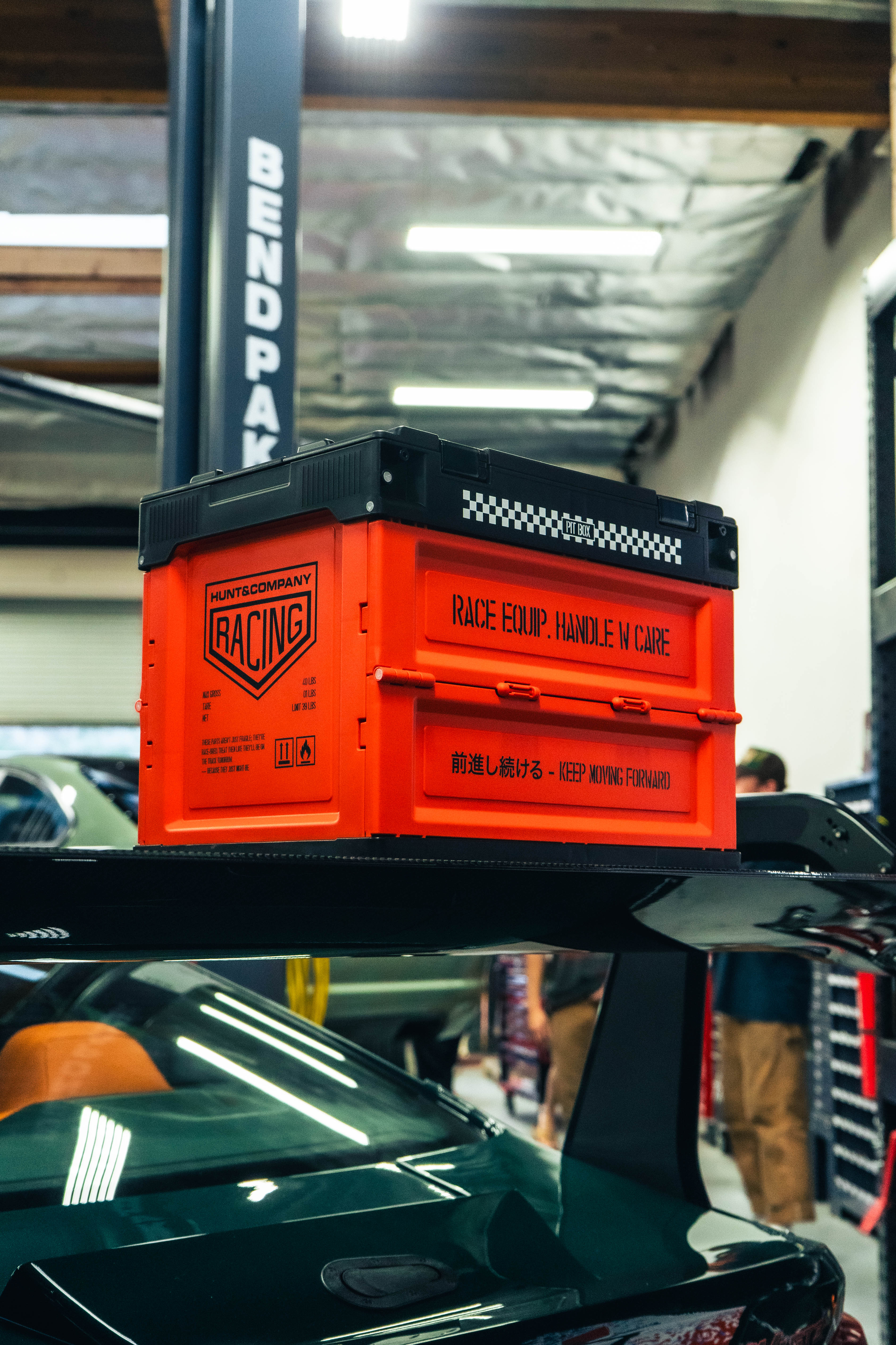 Collapsible Pit Box - Red